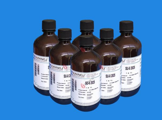 半导体制造的关键材料（SU8光刻胶在芯片制造中的应用）